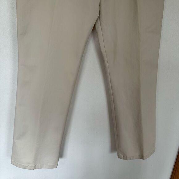 Jil Sander Women’s Cream Pleat Front Scoop Pocket Straight Leg Pant - Picture 9 of 11